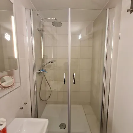 Modernes In Nahe Muenchen *